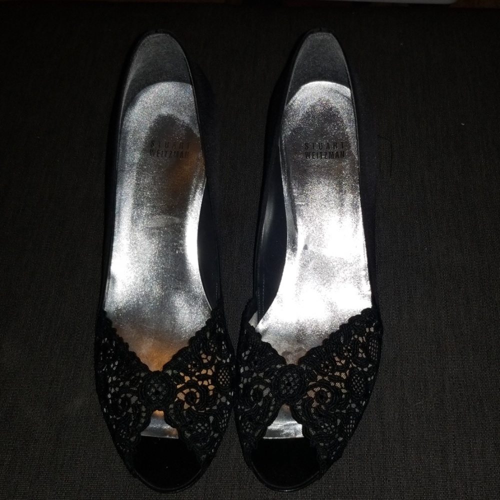 Lace Stuart Weitzman pumps